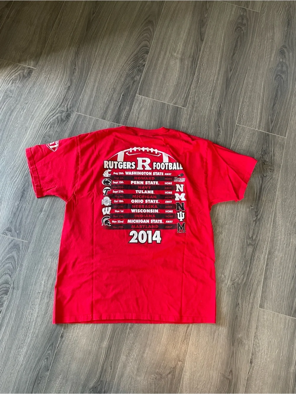 Red Rutgers University Scarlet Knights Football t-shirt Men’s size large Vintage - Picture 2 of 6